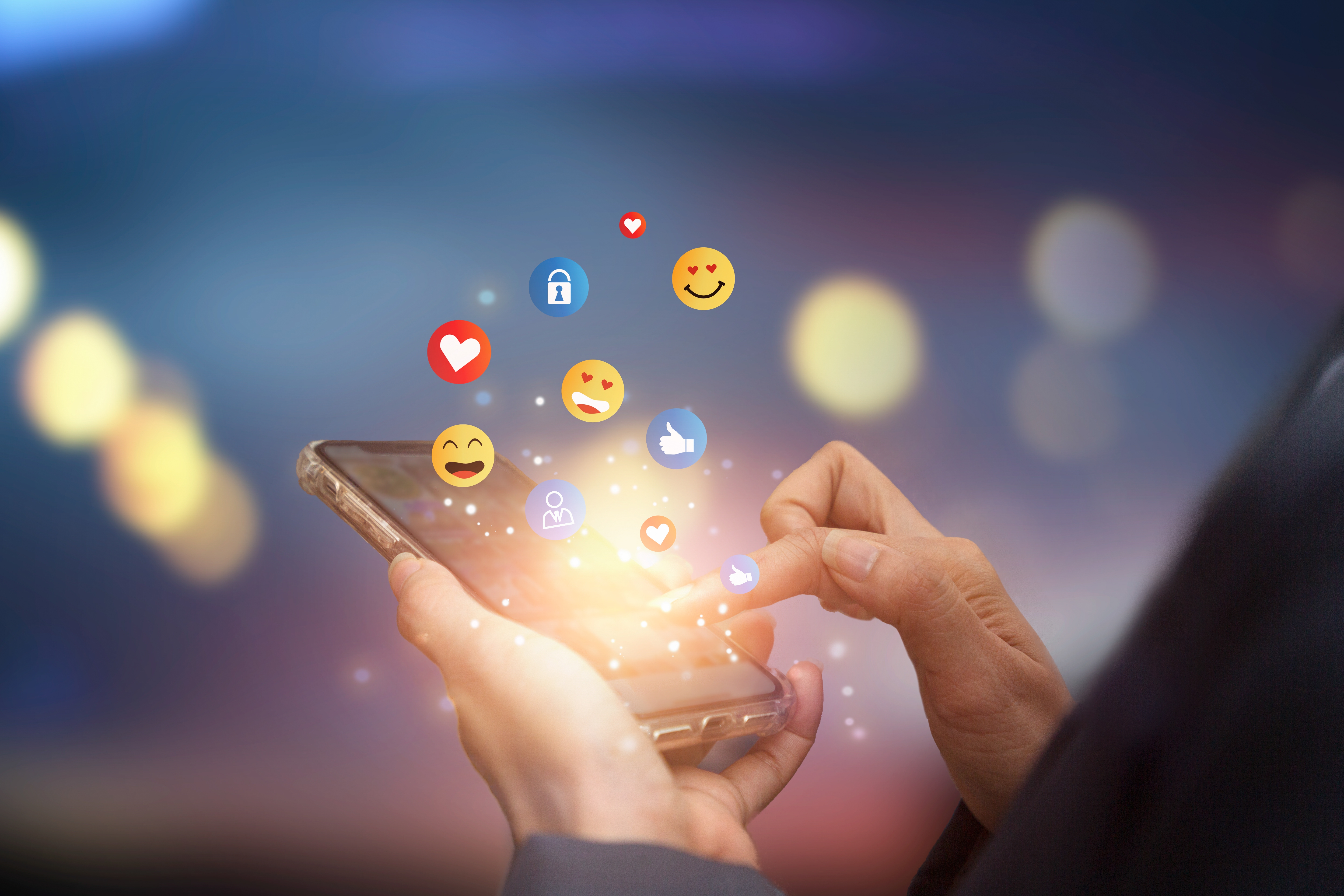 Modern contract law for acceptance: Thumbs-up emoji considered valid acceptance of contractual terms